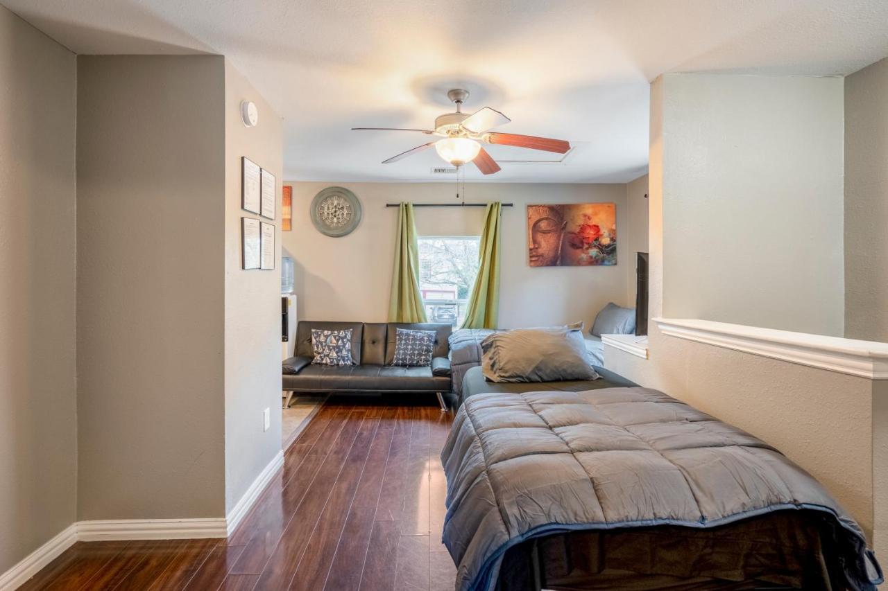 East Downtown Bungalow Houston Exterior foto